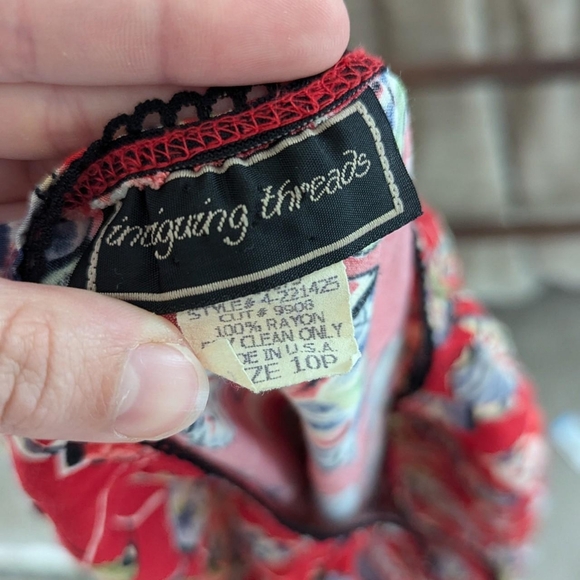 ‼️ SOLD Vintage Y2K Intriguing Threads Red Lantern Print Midi Slip Skirt - Picture 4 of 5